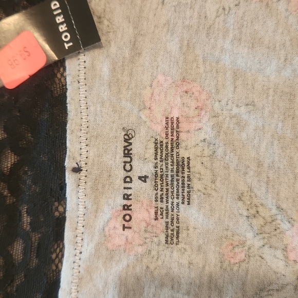 NWT Torrid Sz 4 Lot Of 3 Panties Thong A - Picture 4 of 8